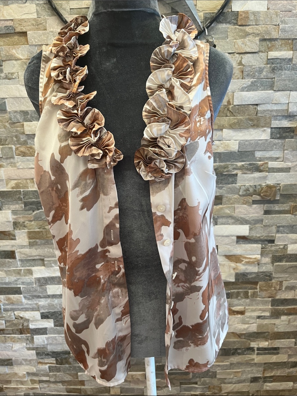LOFT Sleeveless Ruffle-Trim Blouse in Cream and Brown Wash